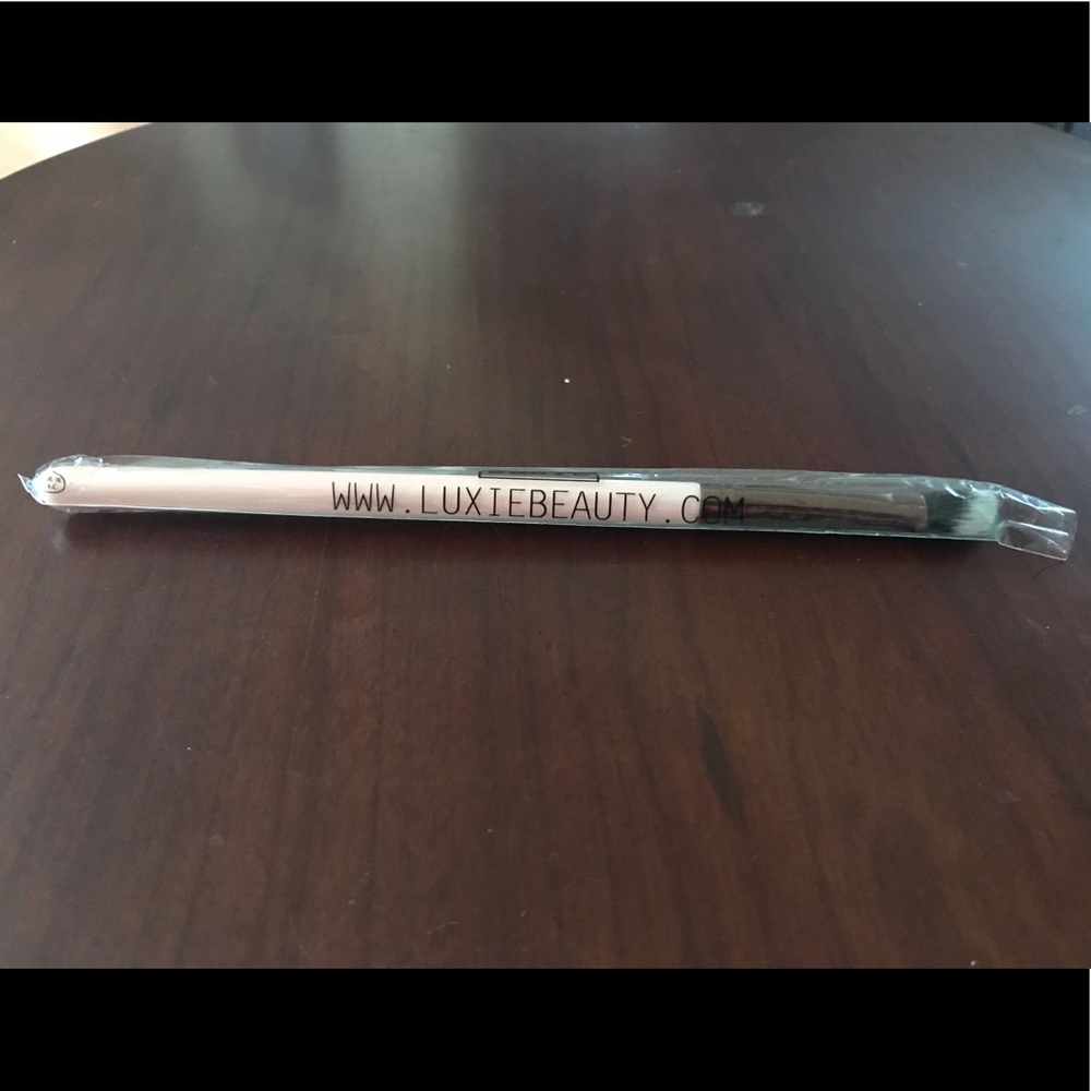 Make up brush
